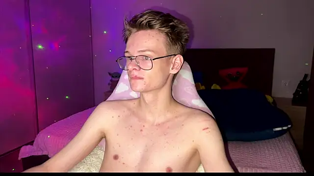 Wild boar1 online show from March 19, 3:19 pm