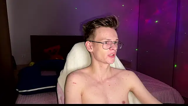 Wild boar1 online show from March 21, 1:45 pm