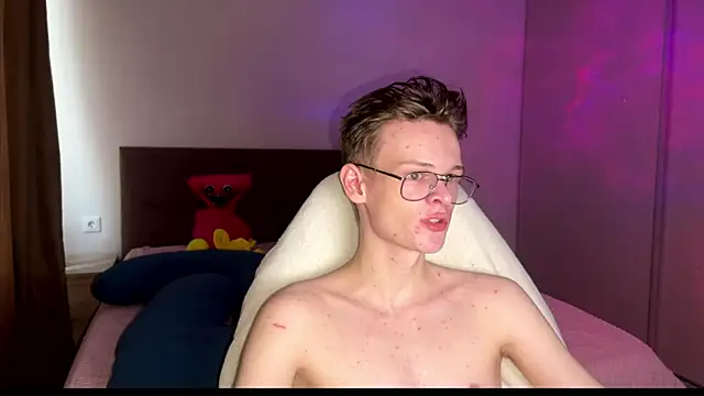 Wild boar1 online show from March 22, 1:08 pm