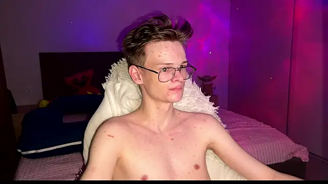 Wild boar1 online show from March 21, 8:18 pm