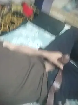 Feeroo11 online show from April 12, 4:43 pm