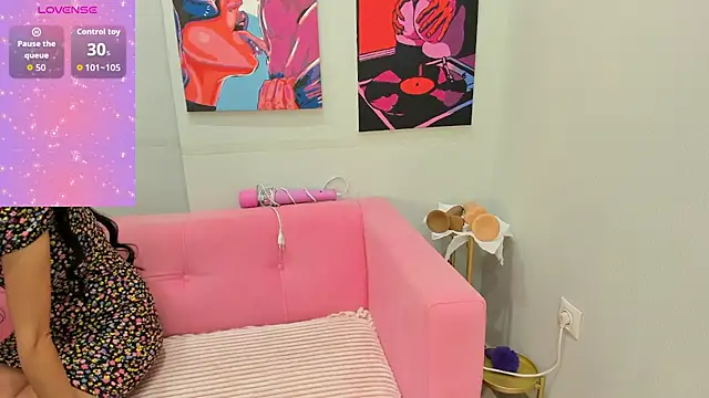 Brilly Lily online show from April 18, 2:25 am