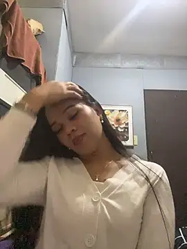 SophiaCourthaway online show from November 11, 5:30 pm