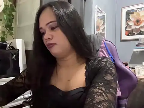 SophiaCourthaway online show from February 14, 2:50 pm