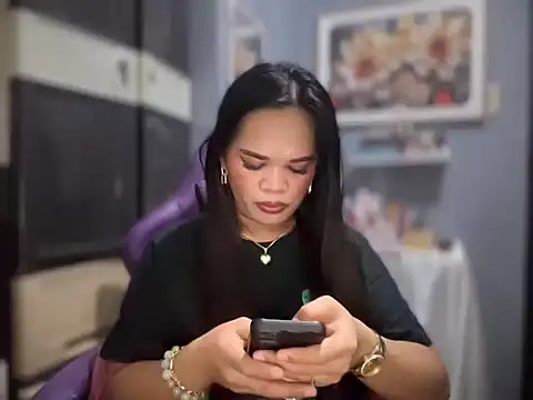 SophiaCourthaway online show from April 10, 3:08 pm