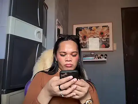 SophiaCourthaway online show from May 15, 2:20 am