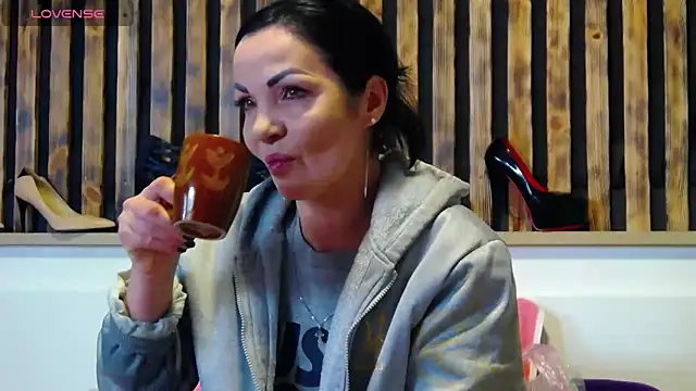 Tory Lovi online show from February 6, 4:52 am