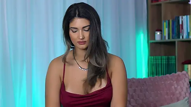 Snapshot of SarahPeach8 chatting on October 3, 1:09 am SarahPeach8 online show from October 3, 1:09 am