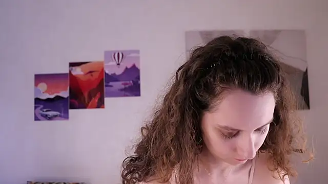 Leya Curly online show from May 28, 9:17 am