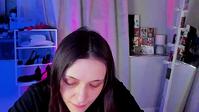 Sahara Shields online show from March 18, 9:12 am