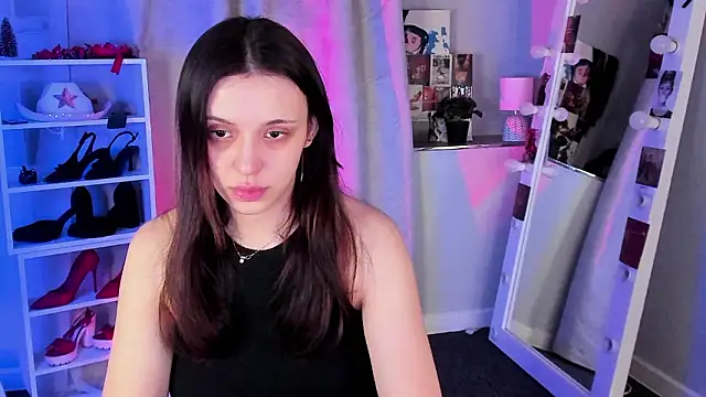 Sahara Shields online show from February 19, 9:28 am