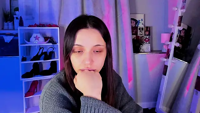 Sahara Shields online show from February 24, 9:32 am