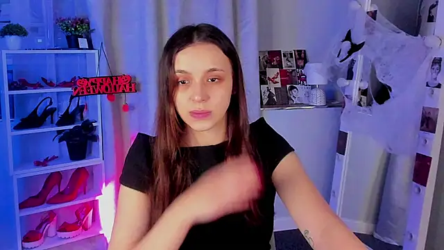 Sahara Shields online show from October 29, 10:14 am