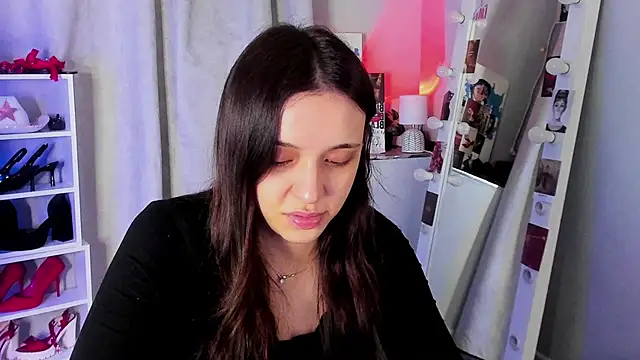 Sahara Shields online show from February 4, 9:04 am