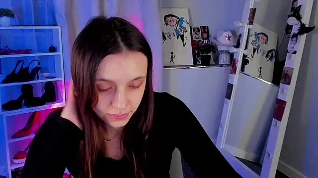 Sahara Shields online show from November 29, 10:48 am