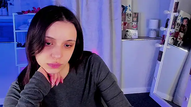 Sahara Shields online show from April 8, 6:26 am