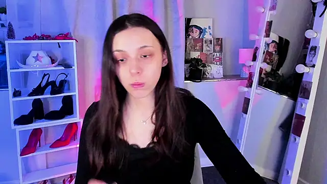 Sahara Shields online show from February 21, 9:33 am