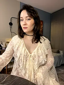 Snapshot of Kiss_My_Body chatting on November 6, 1:48 pm Kiss My Body online show from November 6, 1:48 pm