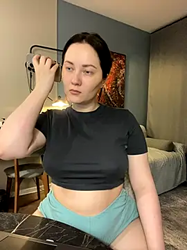 Snapshot of Kiss_My_Body chatting on November 11, 6:36 pm Kiss My Body online show from November 11, 6:36 pm