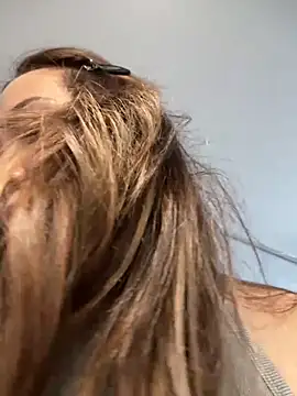 Kiss My Body online show from May 30, 9:59 am