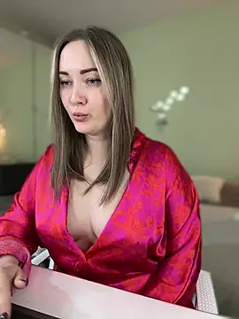 Snapshot of Kiss_My_Body chatting on February 13, 3:45 pm Kiss My Body online show from February 13, 3:45 pm