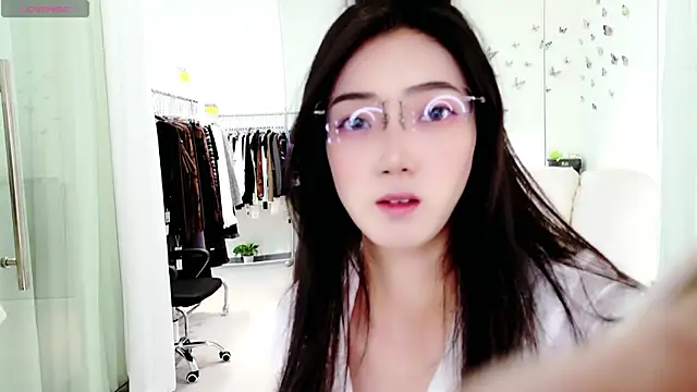 Snapshot of miaomiao-777 chatting on October 12, 4:47 am miaomiao-777 online show from October 12, 4:47 am