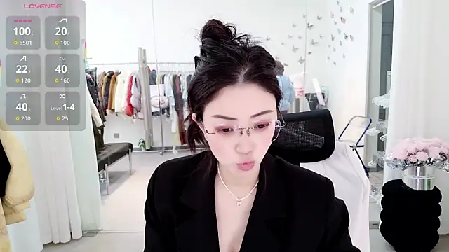 miaomiao-777 online show from March 3, 6:09 am