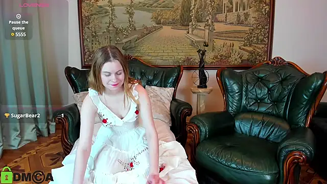 Snapshot of HillEva chatting on February 21, 9:02 am HillEva online show from February 21, 9:02 am