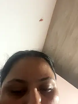 Snapshot of janna_lopez_ chatting on November 28, 12:22 am janna lopez online show from November 28, 12:22 am
