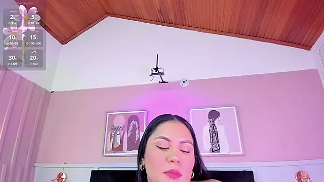 Snapshot of janna_lopez_ chatting on October 2, 3:43 am janna lopez online show from October 2, 3:43 am