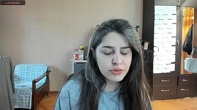  Roselina  online show from May 3, 10:53 am