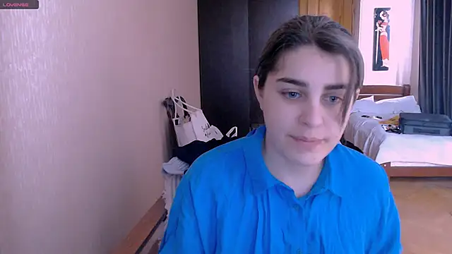 Snapshot of _Roselina_ chatting on March 21, 7:22 am Roselina online show from March 21, 7:22 am