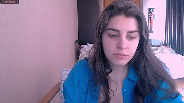 Snapshot of _Roselina_ chatting on March 18, 6:39 am Roselina online show from March 18, 6:39 am