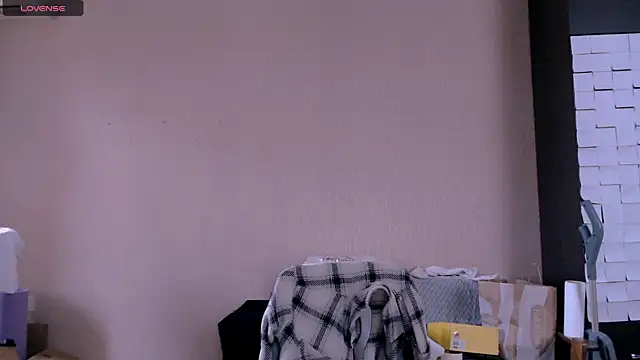  Roselina  online show from December 4, 7:29 am