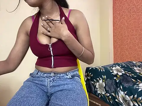 Snapshot of Sandhya_lovely chatting on February 12, 5:58 am Sandhya lovely online show from February 12, 5:58 am