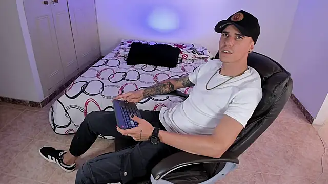 Baan10 online show from February 20, 2:46 pm