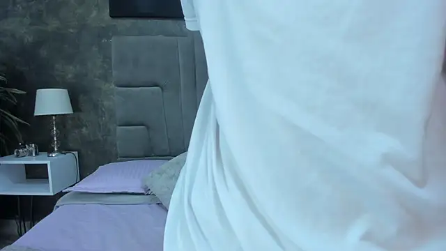 bruce hans online show from April 18, 11:34 am