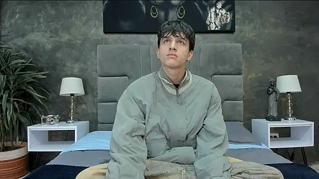 Snapshot of bruce_hans chatting on November 21, 11:53 am bruce hans online show from November 21, 11:53 am