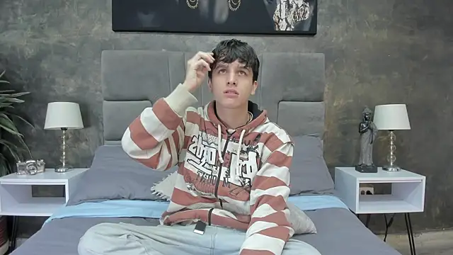 Snapshot of bruce_hans chatting on November 22, 11:53 am bruce hans online show from November 22, 11:53 am