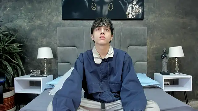 Snapshot of bruce_hans chatting on October 19, 11:46 am bruce hans online show from October 19, 11:46 am