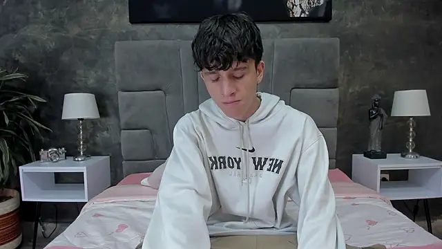 bruce hans online show from March 1, 11:43 am