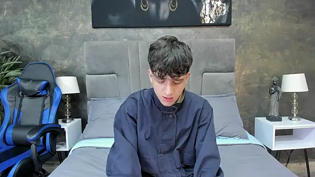 Snapshot of bruce_hans chatting on October 25, 11:53 am bruce hans online show from October 25, 11:53 am