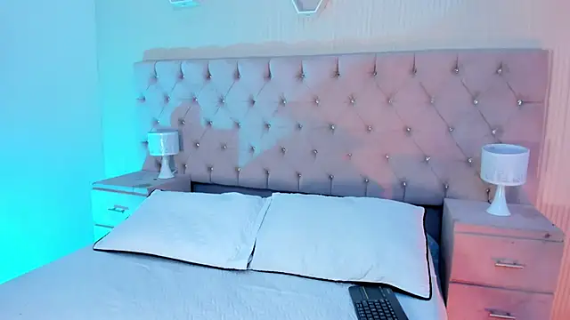 Snapshot of MattThompsonn chatting on October 21, 9:36 pm MattThompsonn online show from October 21, 9:36 pm