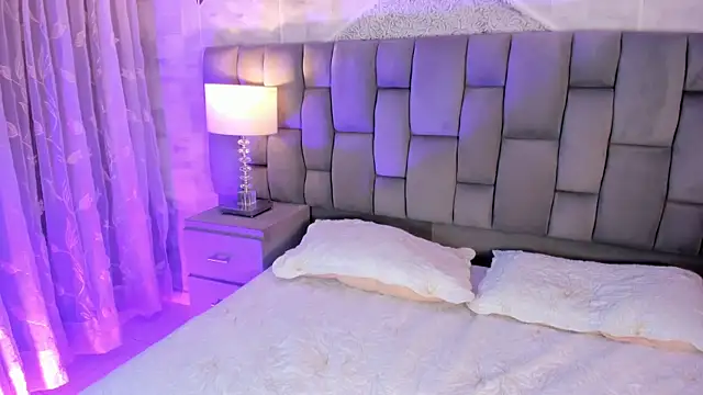 MattThompsonn online show from April 3, 6:42 am