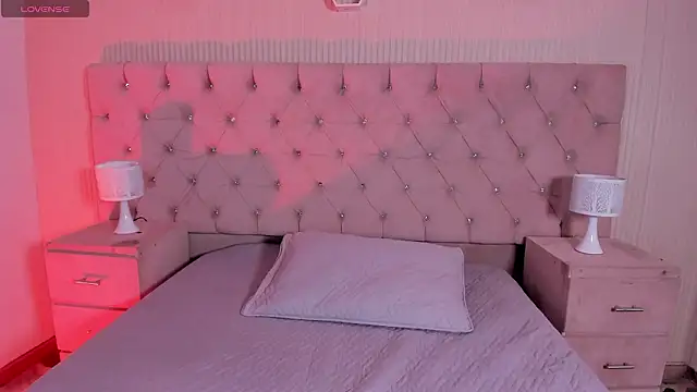 MattThompsonn online show from February 12, 11:48 pm