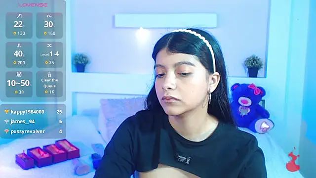 IslaBlaze online show from March 13, 3:39 pm