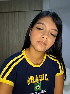 IslaBlaze online show from March 8, 2:42 pm