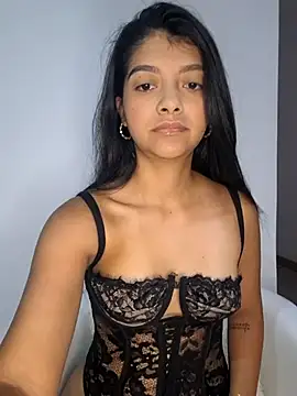 IslaBlaze online show from March 5, 5:20 pm