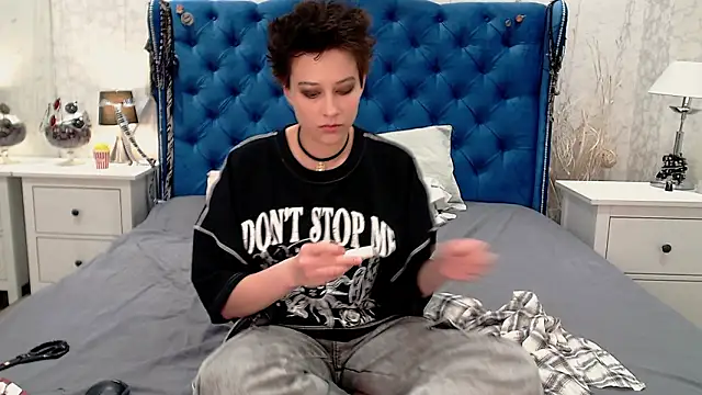 via mayer  online show from March 3, 8:49 pm