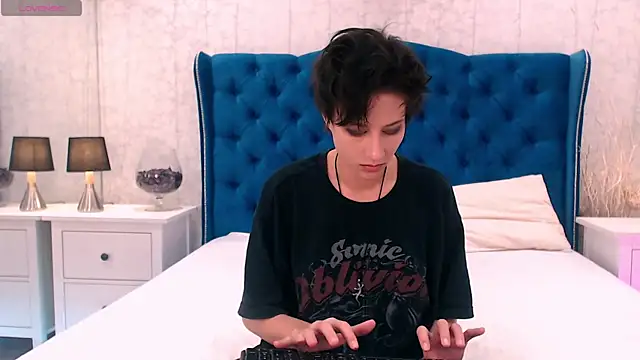 via mayer  online show from September 18, 7:06 pm